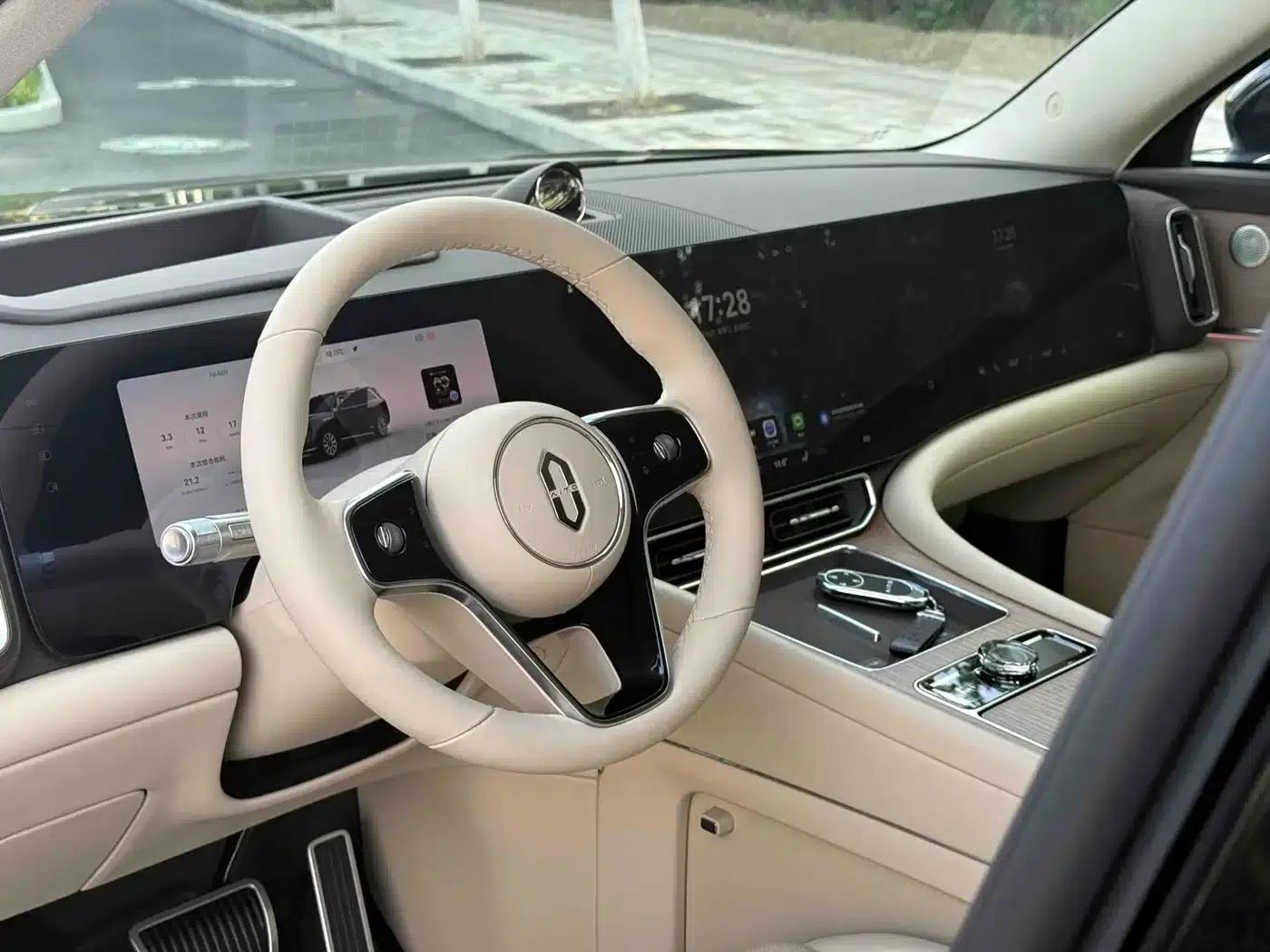 Wenjie M9 2024 Range Extended Max Edition 52kWh 6-Seater — миниатюра 6