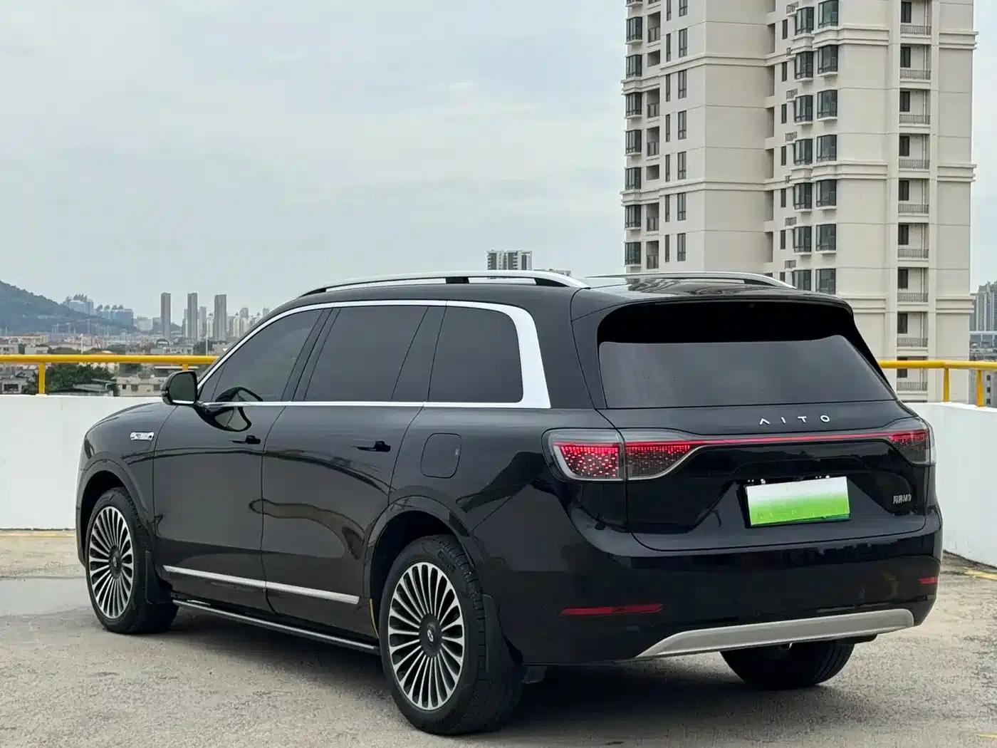 Wenjie M9 2024 Range Extended Max Edition 42kWh 6-Seater — миниатюра 17
