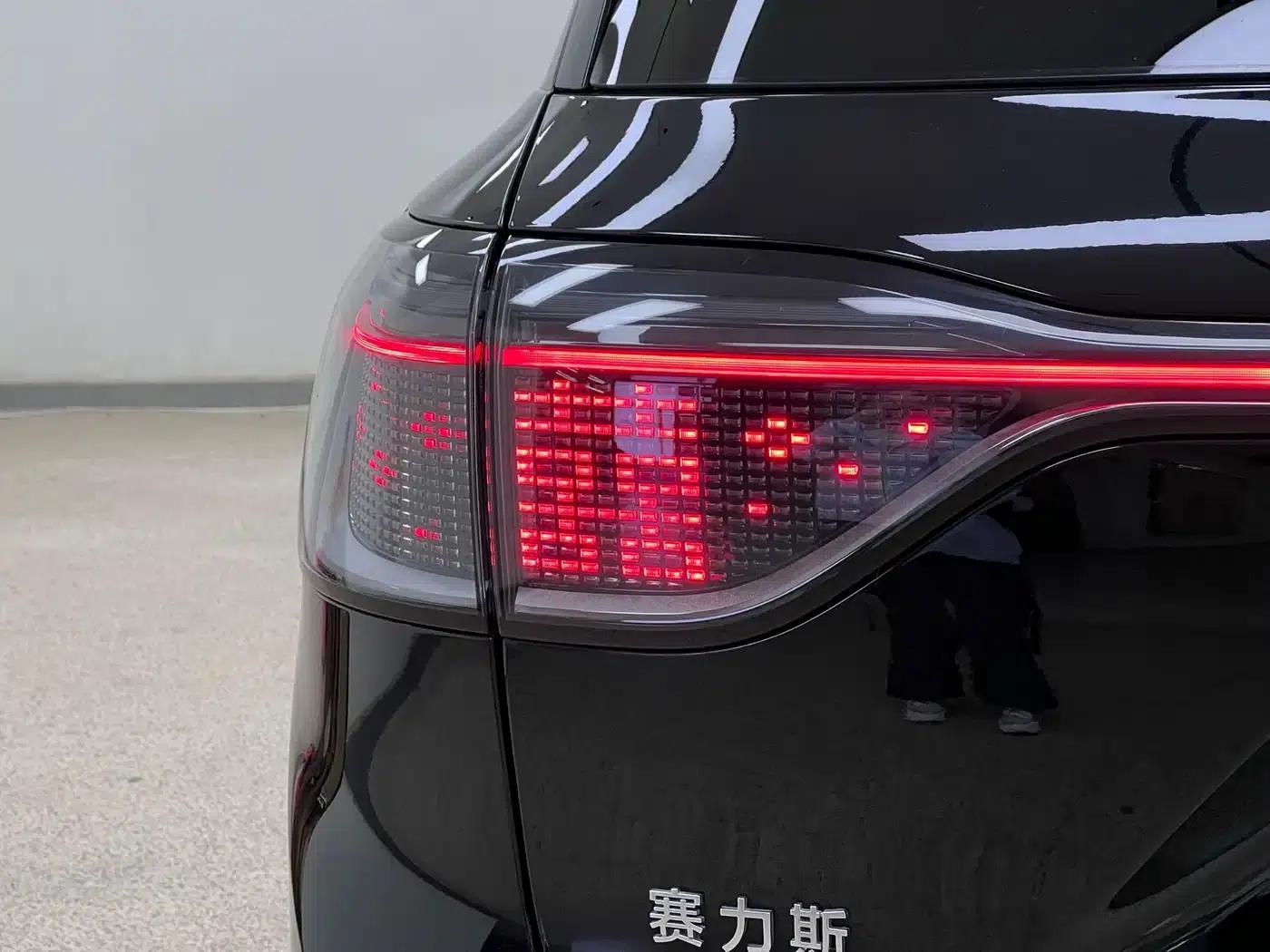 Wenjie M9 2024 Range Extended Ultra Edition 42kWh 6-Seater — миниатюра 11