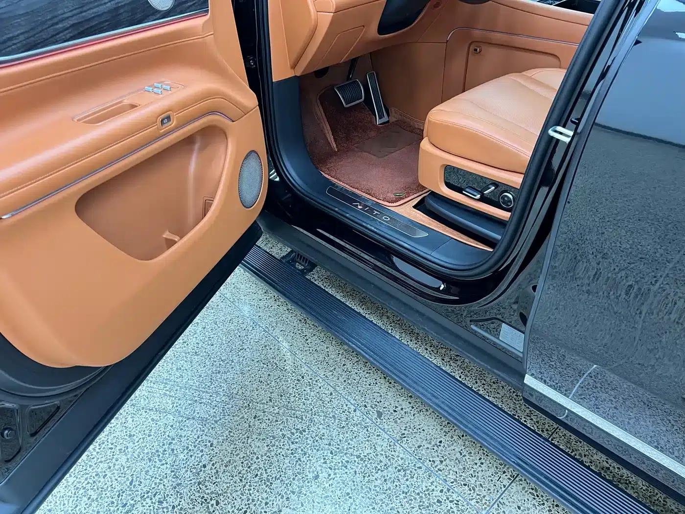 Wenjie M9 2024 Range Extended Ultra Edition 42kWh 6-Seater — миниатюра 33