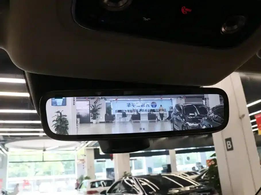 Wenjie M9 2025 Extended Range Ultra Edition 52kWh 5-Seat Version (896-line LiDAR) — миниатюра 18