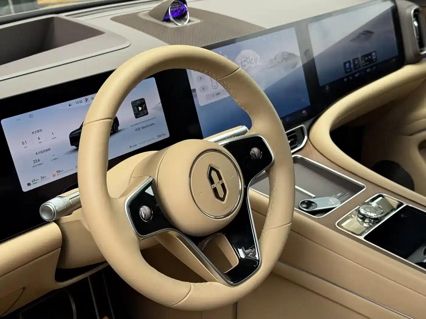 Wenjie M9 2025 Ultra Extended Range Edition (52kWh, 6-seater, 192-line LiDAR) — миниатюра 19