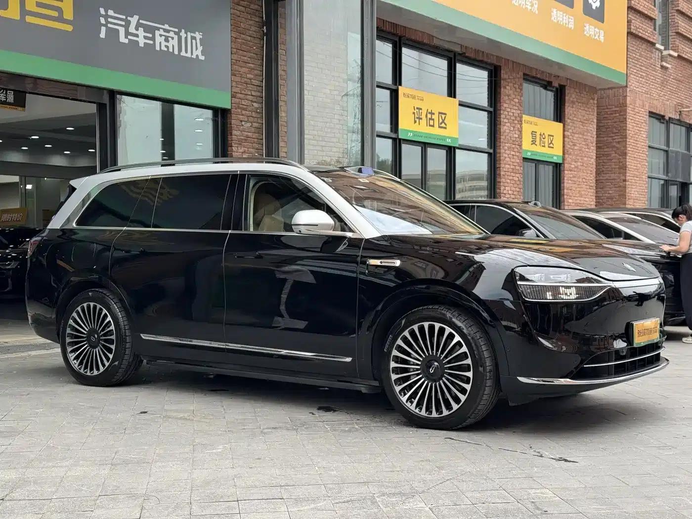 Wenjie M9 2025 Ultra Extended Range Edition (52kWh, 6-seater, 192-line LiDAR) — миниатюра 3