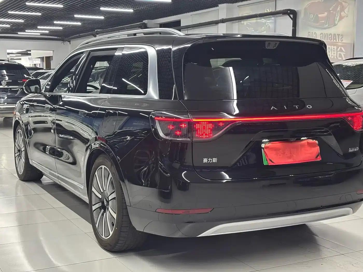 Wenjie M9 2025 Extended Range Max Edition 52kWh 5-Seat Version (192-line LiDAR) — миниатюра 4