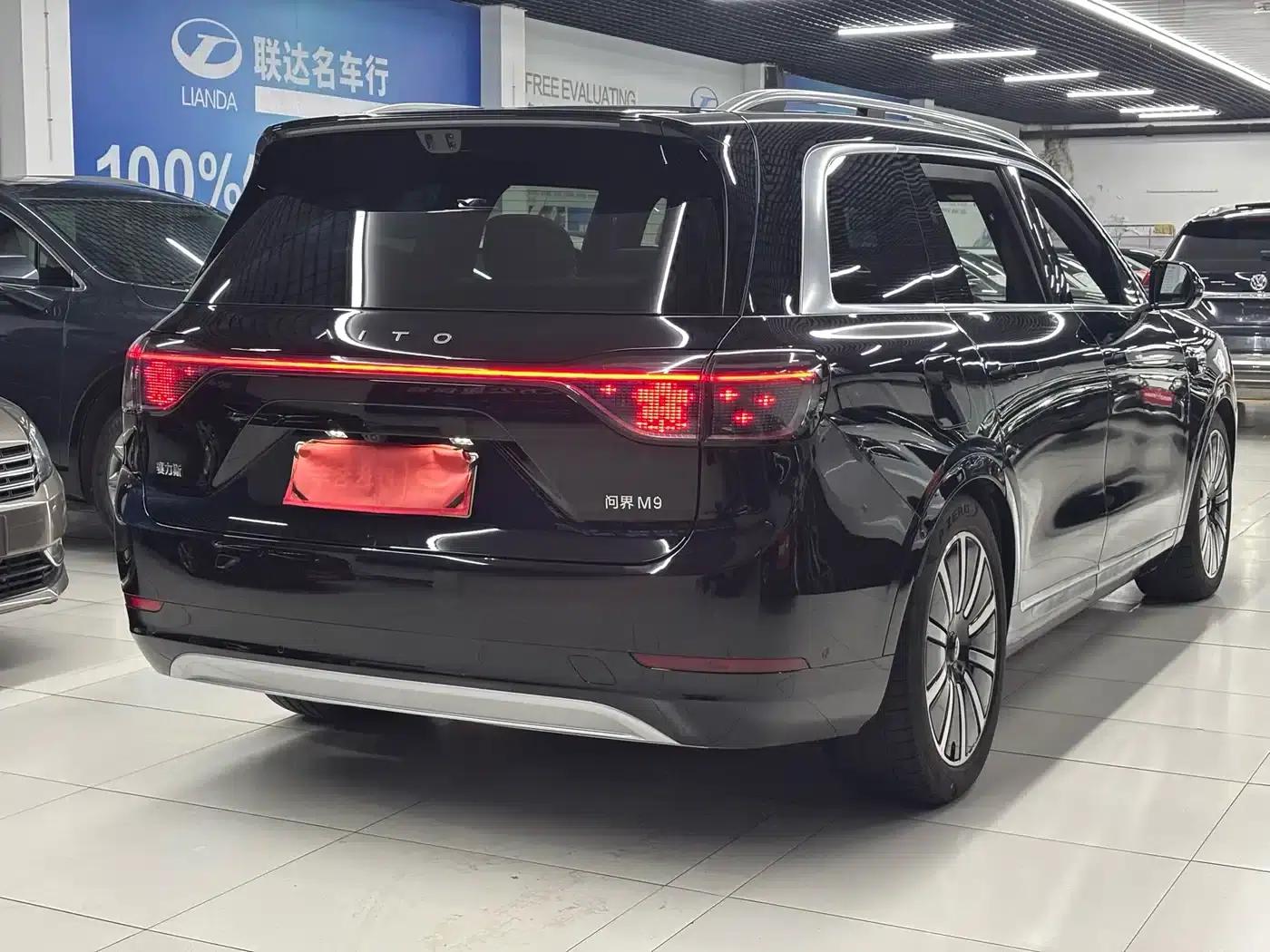Wenjie M9 2025 Extended Range Max Edition 52kWh 5-Seat Version (192-line LiDAR) — миниатюра 5