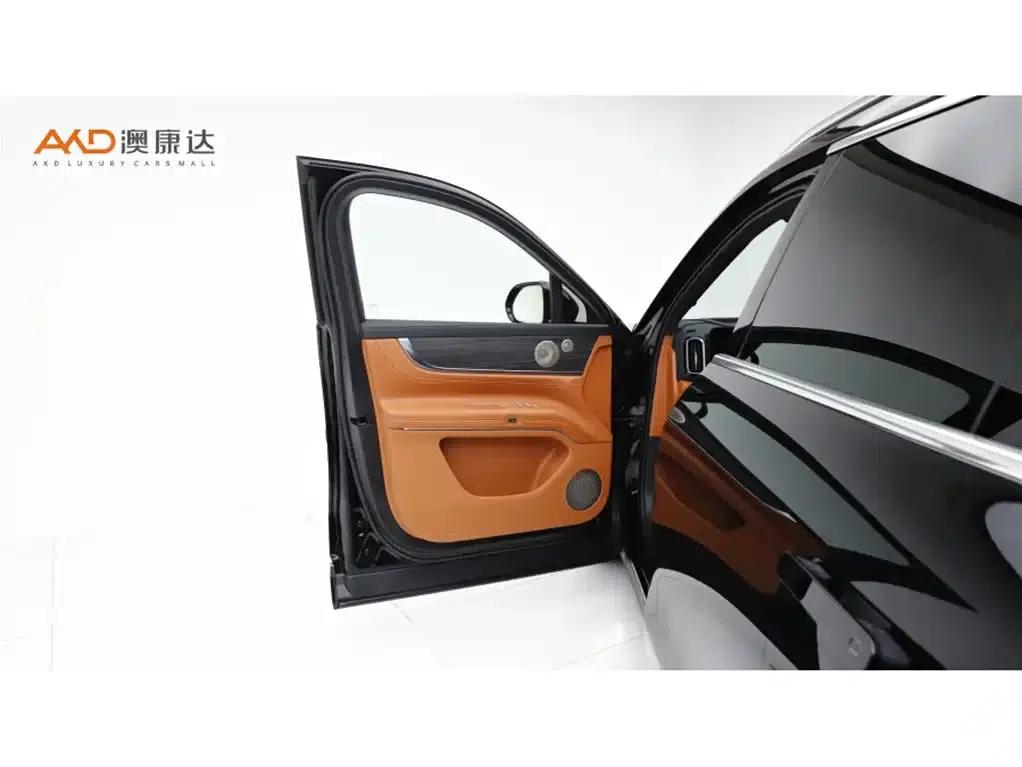 Wenjie M9/1.5T/2024/Range Extended Ultra Edition 42kWh 6-Seater — миниатюра 11