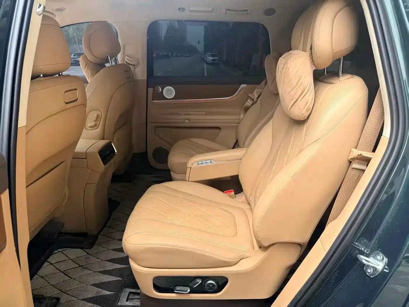 Wenjie M9 2024 Range Extended Max Edition 42kWh 6-Seater — миниатюра 8