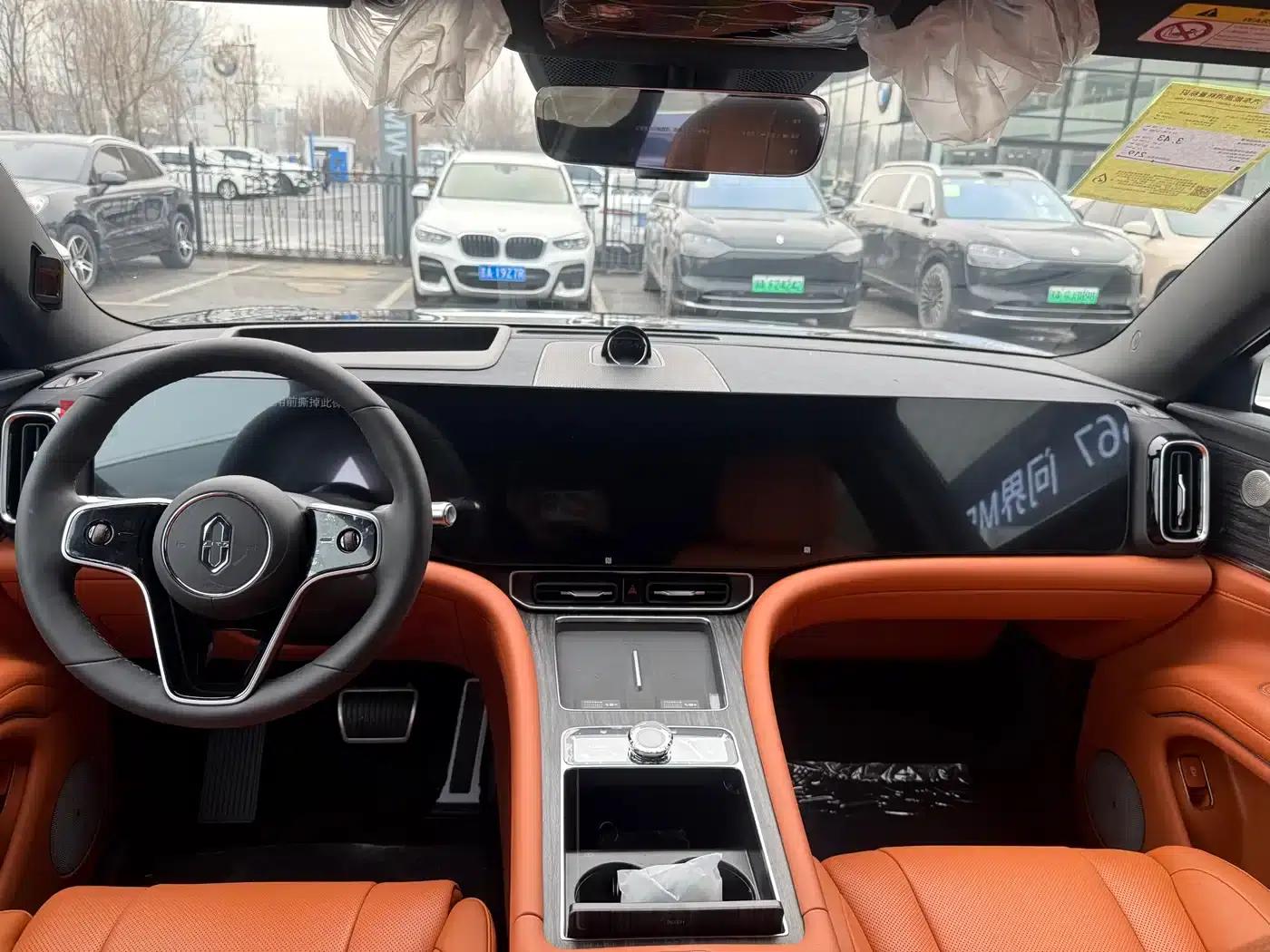 Wenjie M9 2025 Ultra Extended Range Edition (52kWh, 6-seater, 192-line LiDAR) — миниатюра 12
