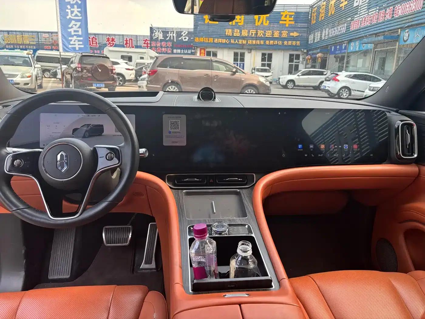 Wenjie M9 2024 Range Extended Ultra Edition 42kWh 6-Seater — миниатюра 4