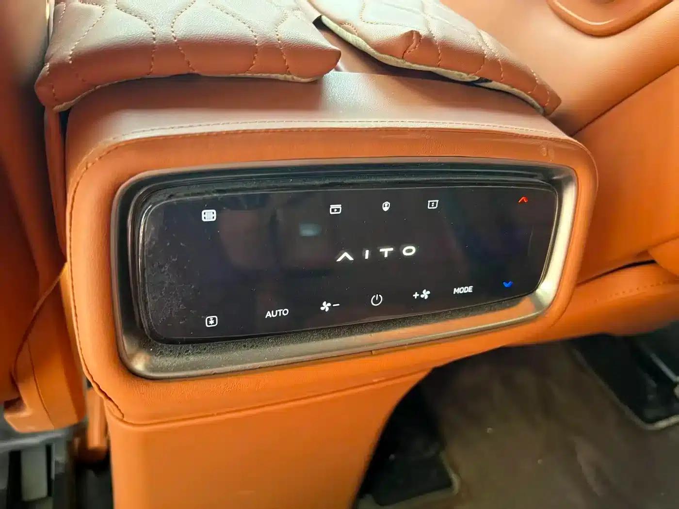 Wenjie M9 2024 Range Extended Ultra Edition 52kWh 6-Seater — миниатюра 9