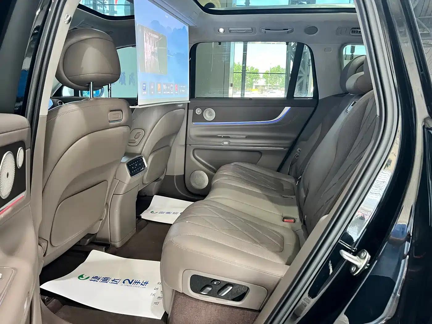 Wenjie M9 2024 Range Extended Ultra Edition 52kWh 5-Seater — миниатюра 28
