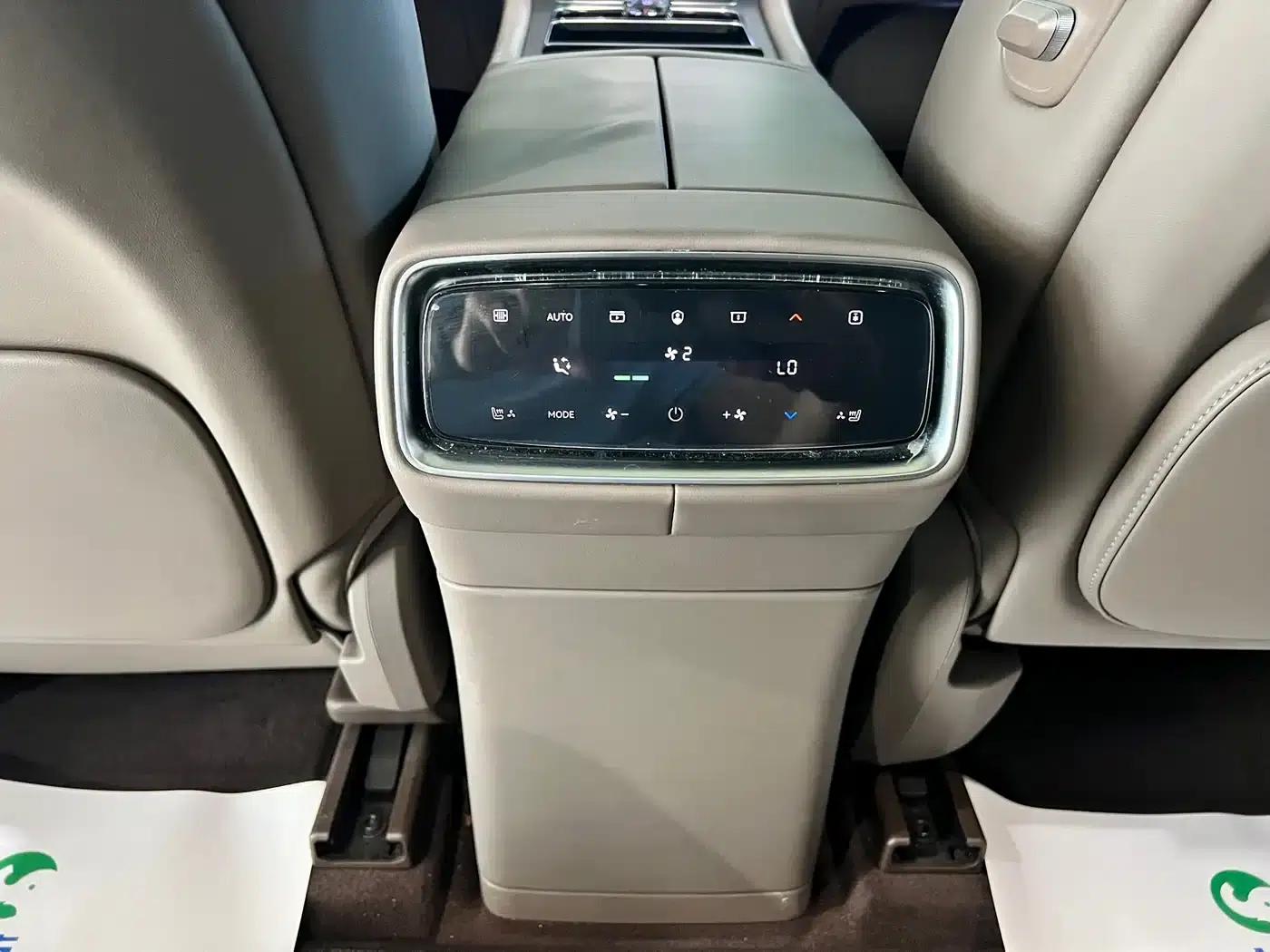 Wenjie M9 2024 Range Extended Ultra Edition 52kWh 5-Seater — миниатюра 30