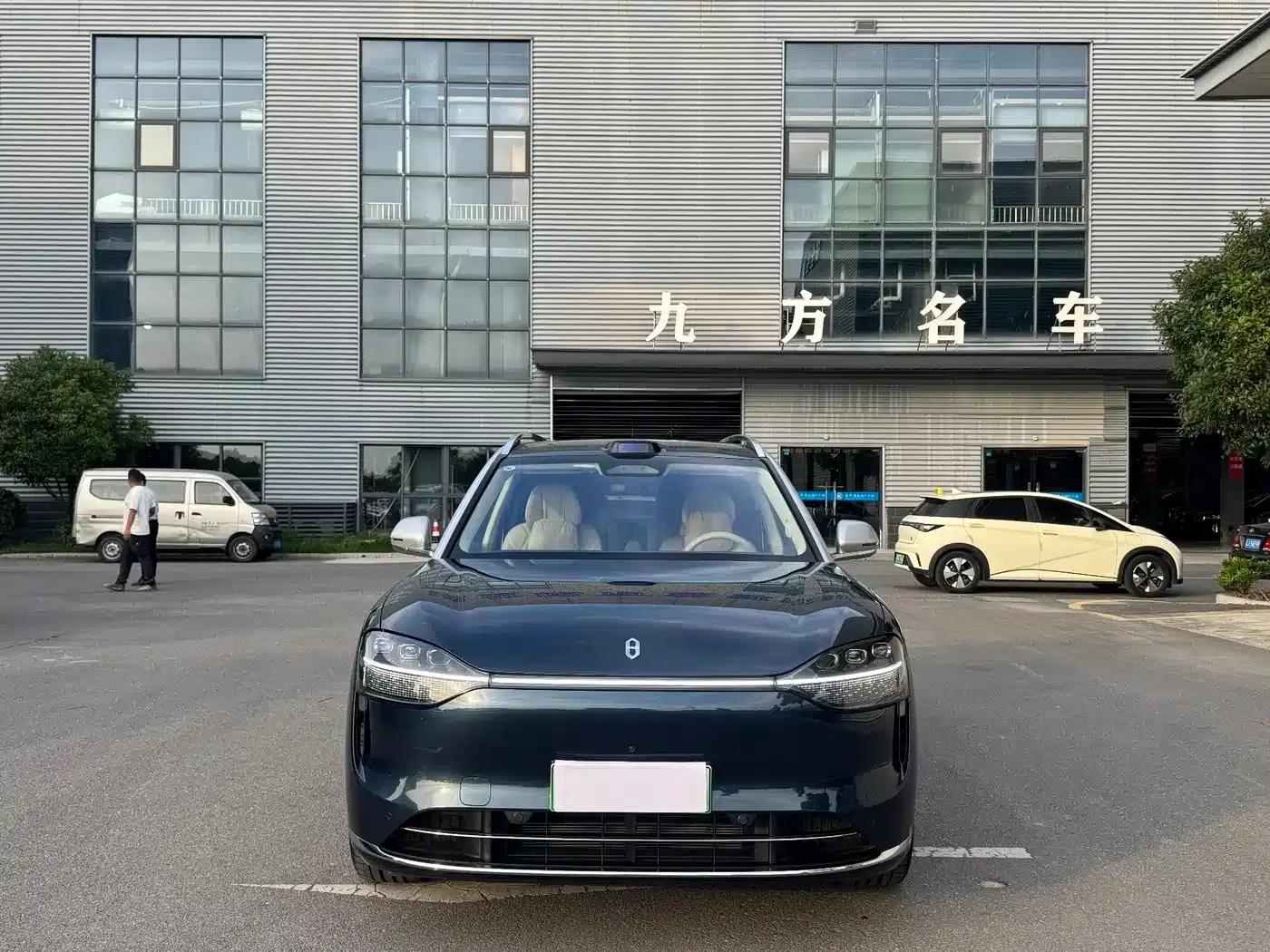 Wenjie M9 2025 Ultra Extended Range Edition 52kWh 6-Seat Version (192-line LiDAR) — миниатюра 5