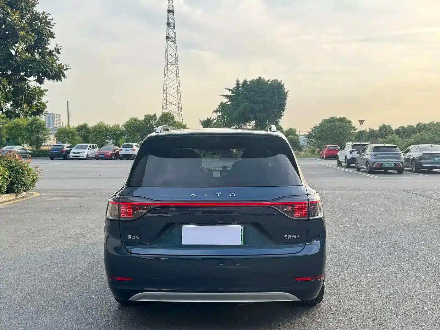 Wenjie M9 2025 Ultra Extended Range Edition 52kWh 6-Seat Version (192-line LiDAR) — миниатюра 6