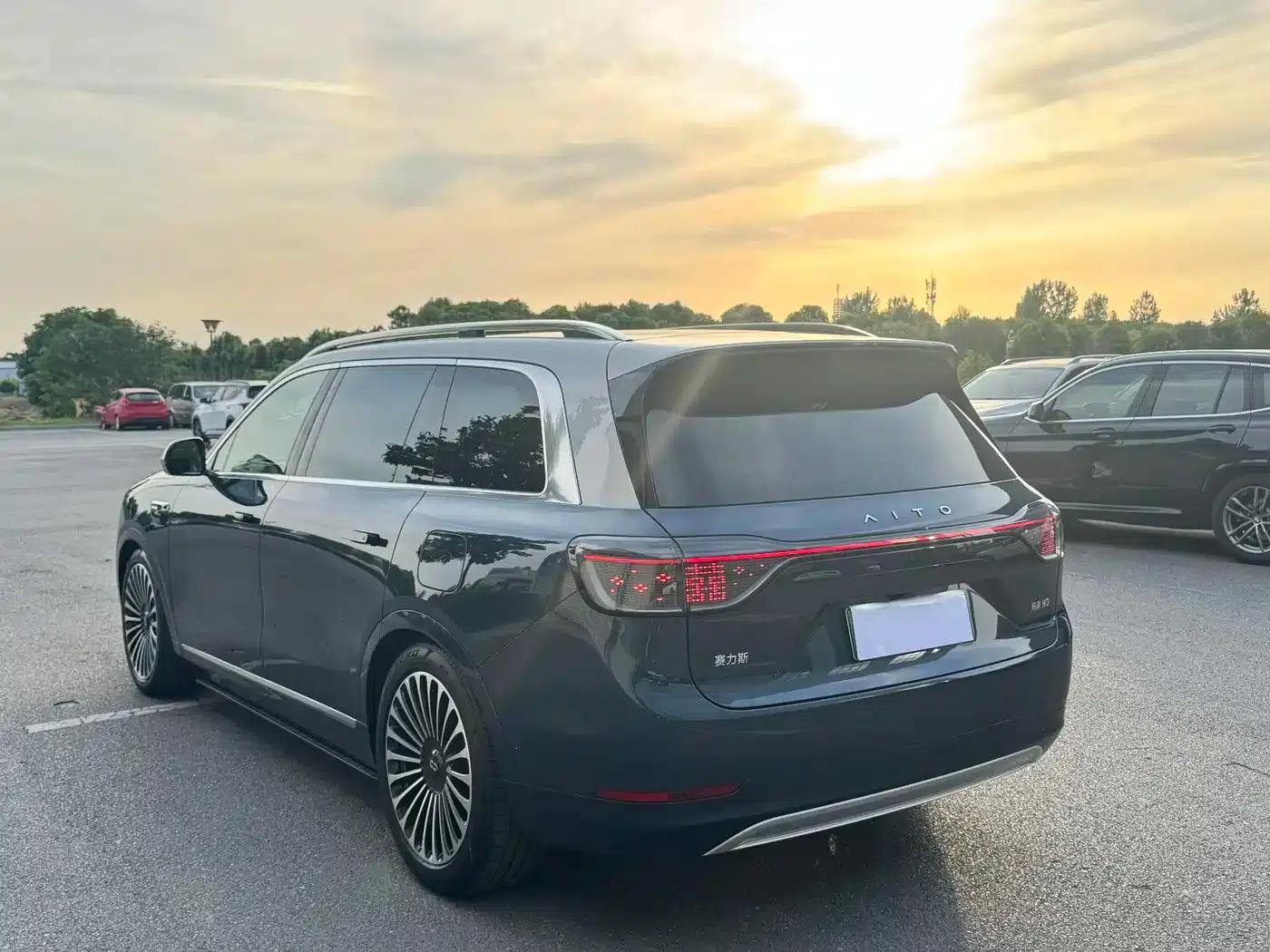 Wenjie M9 2025 Ultra Extended Range Edition 52kWh 6-Seat Version (192-line LiDAR) — миниатюра 7