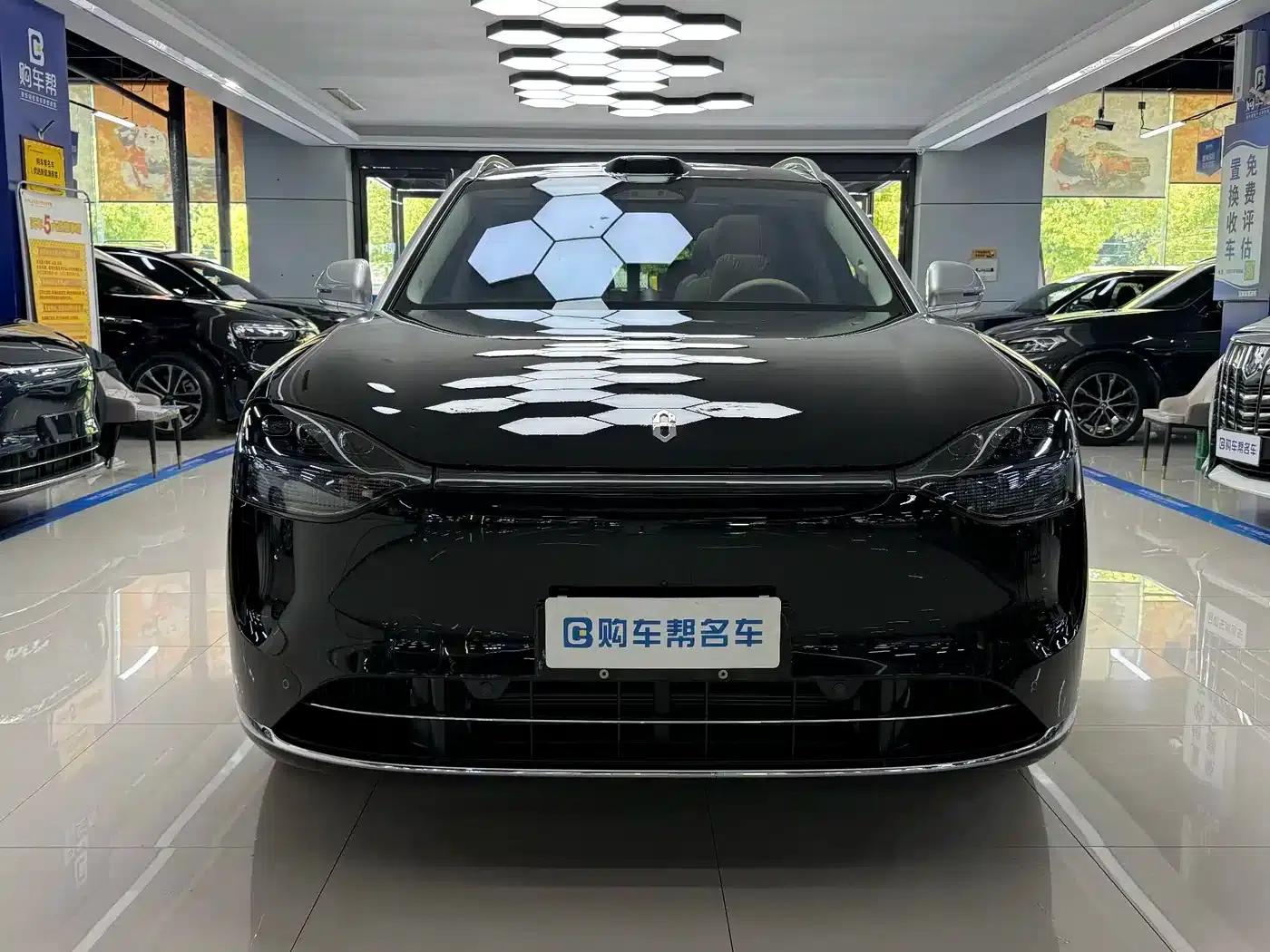 Wenjie M9 2025 Ultra Extended Range Edition (52kWh, 6-seater, 192-line LiDAR) — миниатюра 2