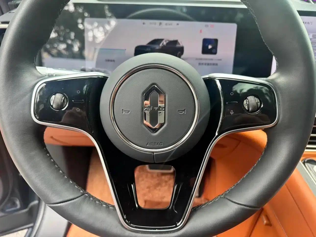 Wenjie M9 2024 Range Extended Max Edition 52kWh 6-Seater — миниатюра 12