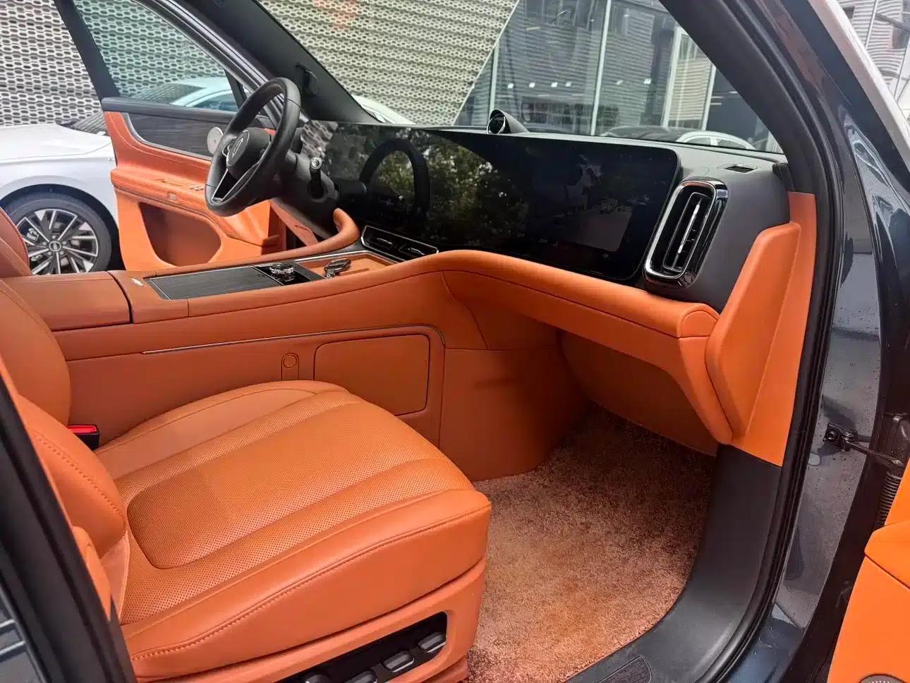 Wenjie M9 2024 Range Extended Max Edition 52kWh 6-Seater — миниатюра 27