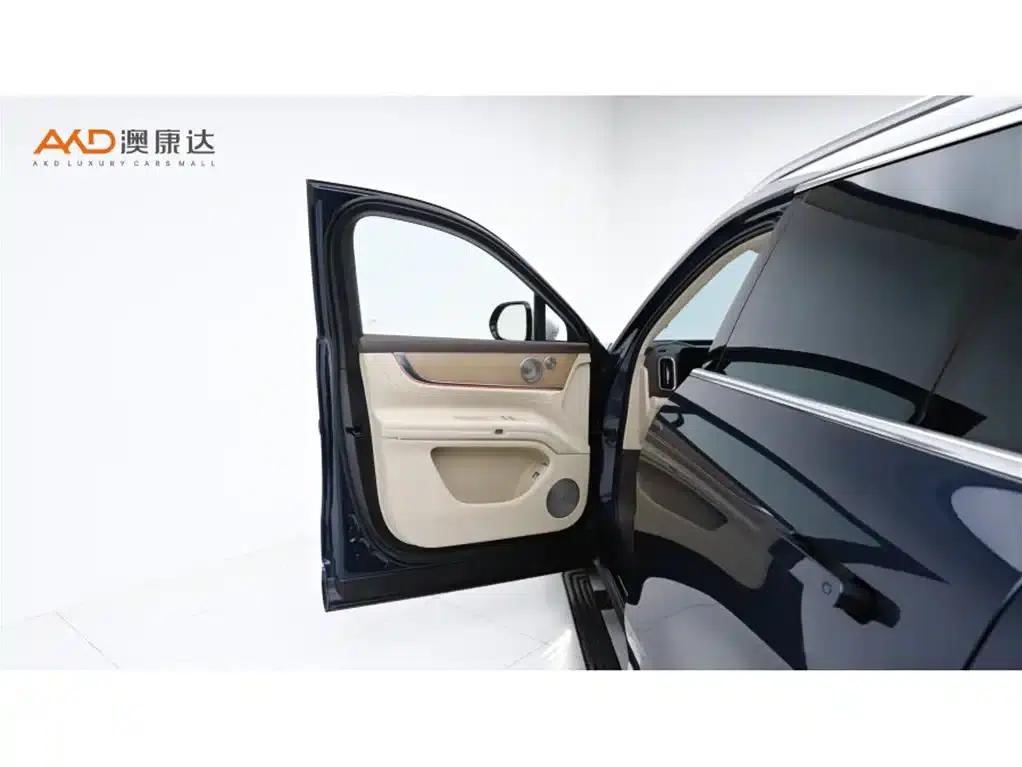 Wenjie M9/1.5T/2025/Range Extended Ultra Version 52kwh 6 Seats (192-line LiDAR) — миниатюра 11