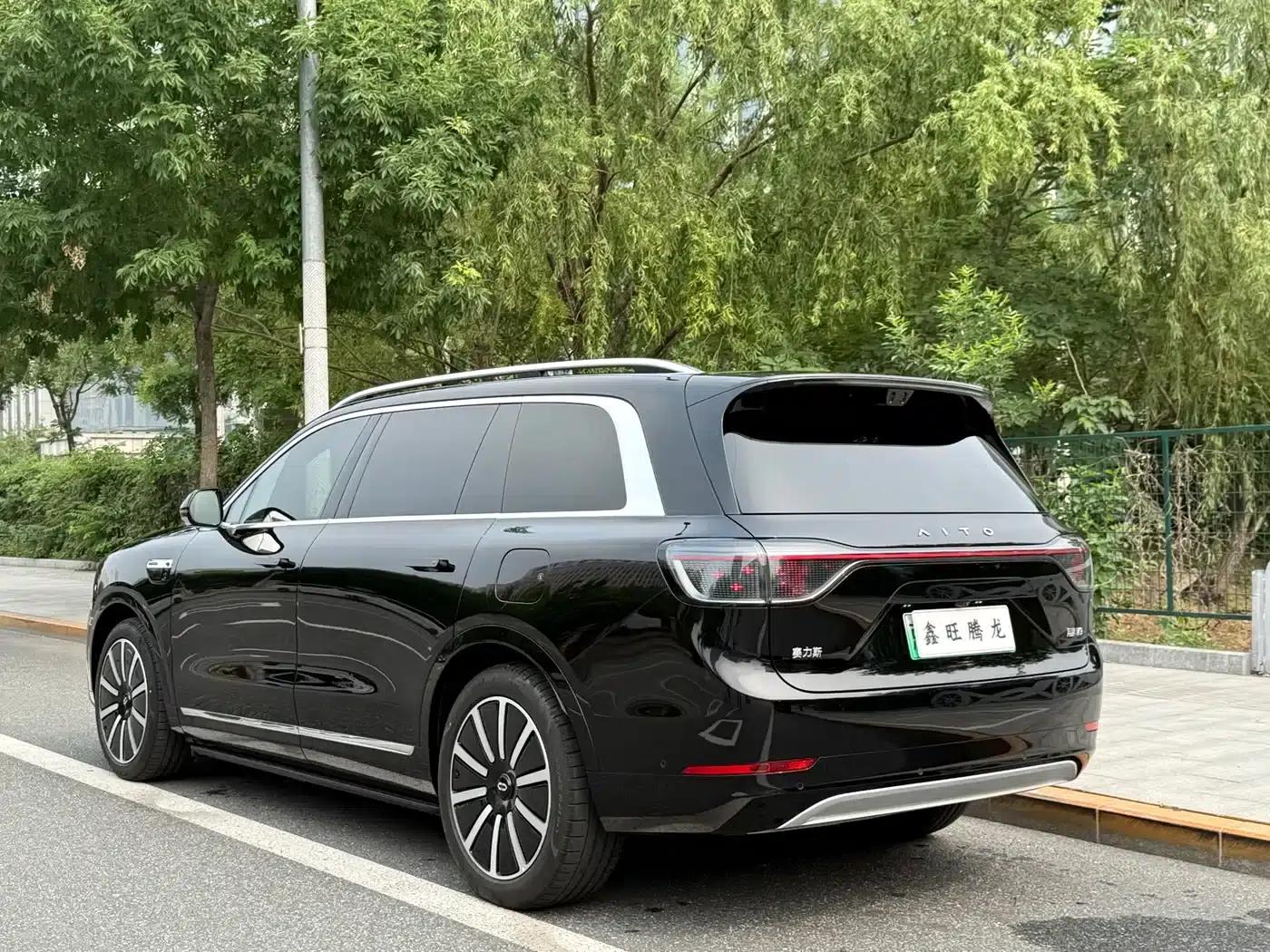 Wenjie M9 2025 Ultra Extended Range Edition 52kWh 6-Seat Version (192-line LiDAR) — миниатюра 3