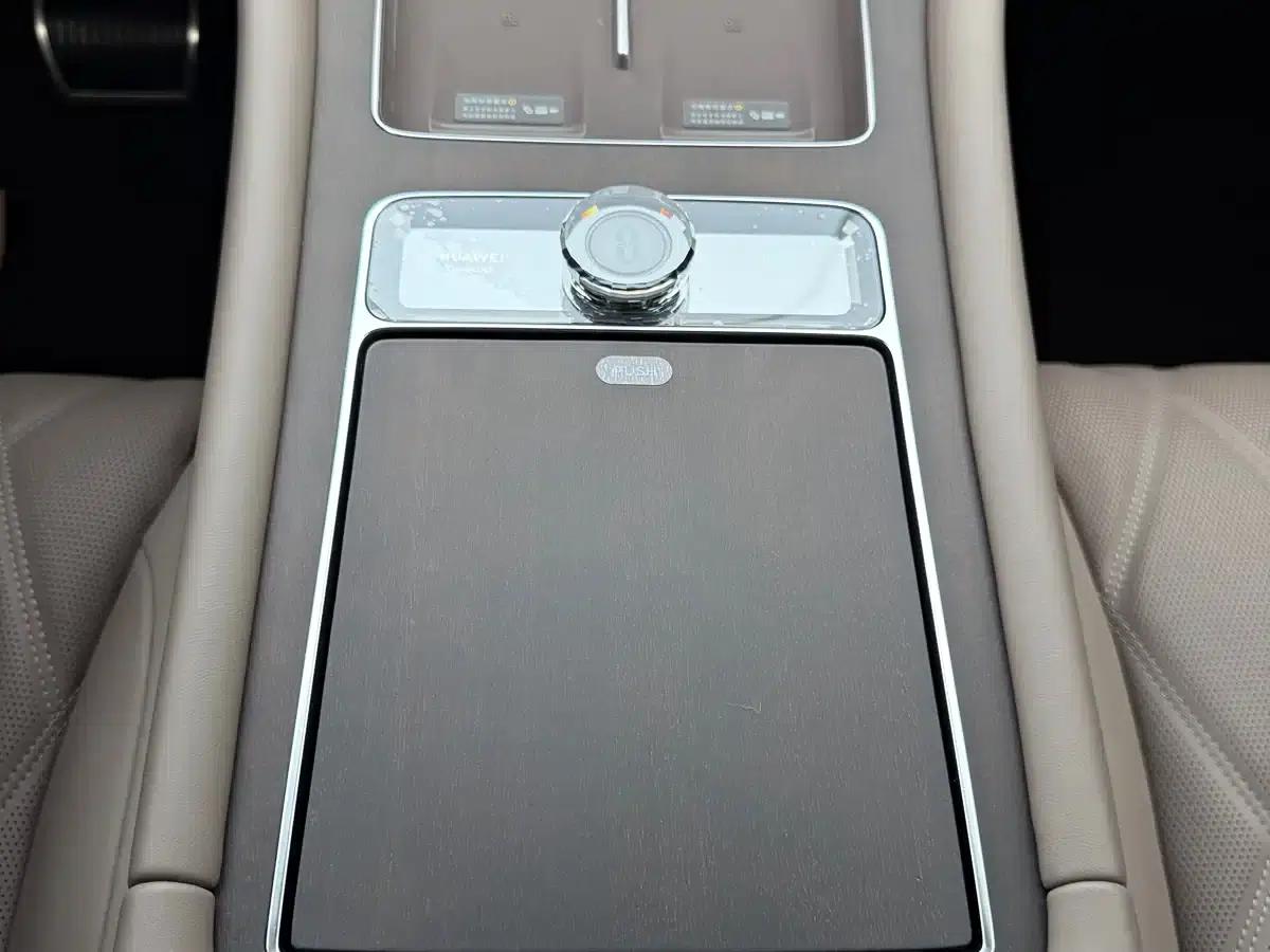 Wenjie M9 2025 Ultra Extended Range Edition 52kWh 6-Seat Version (192-line LiDAR) — миниатюра 8