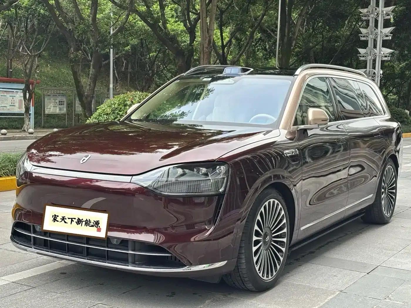 Wenjie M9 2025 Ultra Extended Range Edition (52kWh, 6-seater, 192-line LiDAR) — миниатюра 1