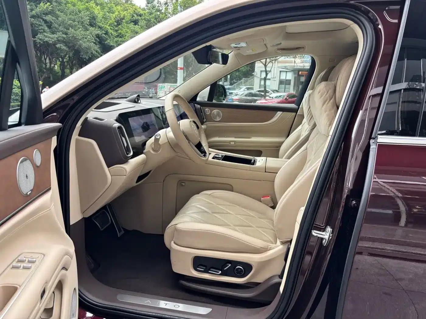 Wenjie M9 2025 Ultra Extended Range Edition (52kWh, 6-seater, 192-line LiDAR) — миниатюра 10