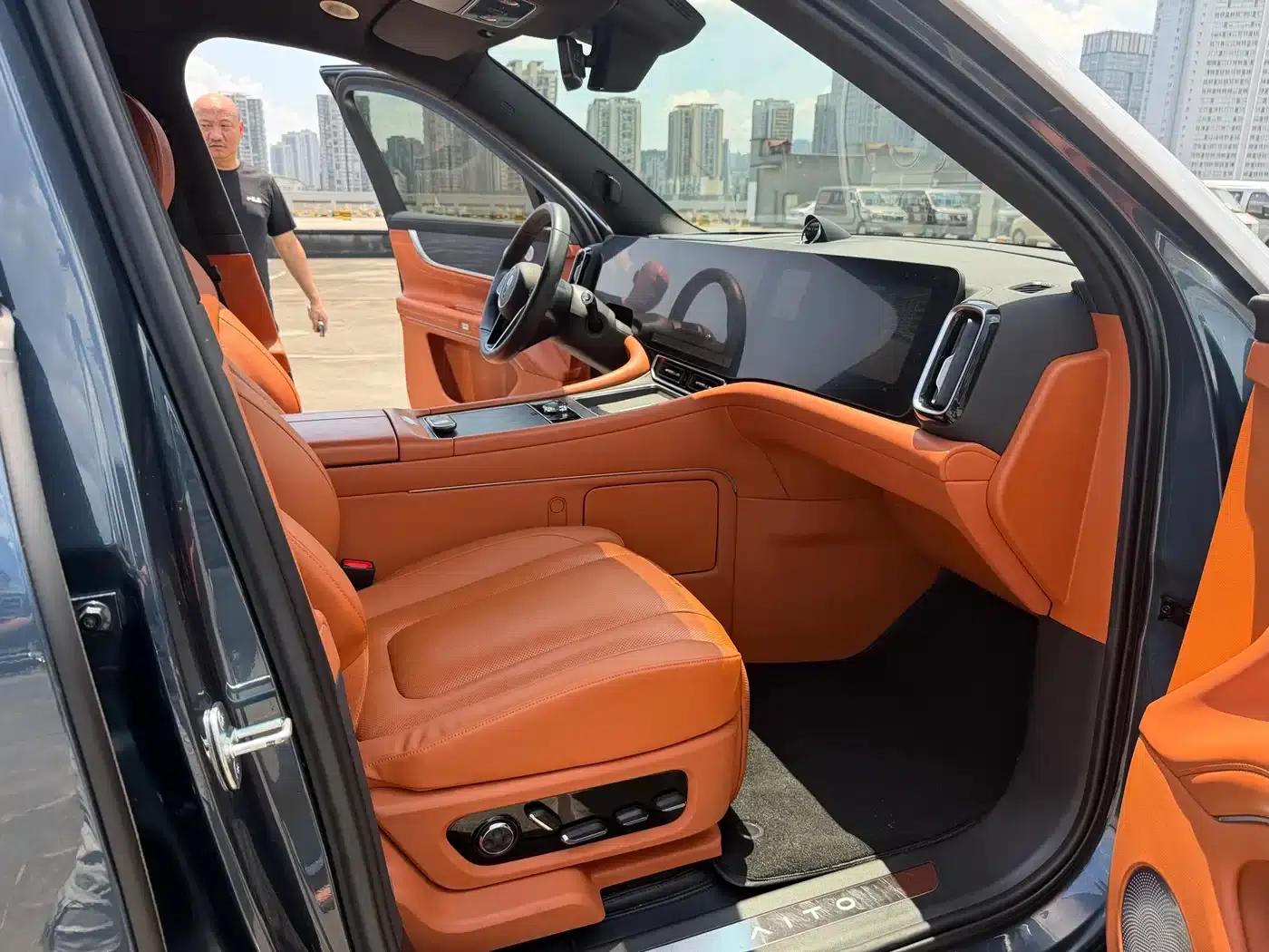 Wenjie M9 2024 Range Extended Ultra Edition 42kWh 6-Seater — миниатюра 16