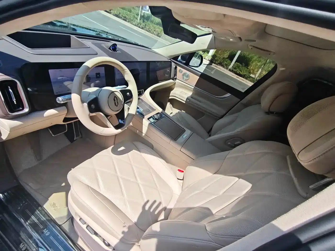 Wenjie M9 2025 Ultra Extended Range Edition 52kWh 6-Seat Version (192-line LiDAR) — миниатюра 6