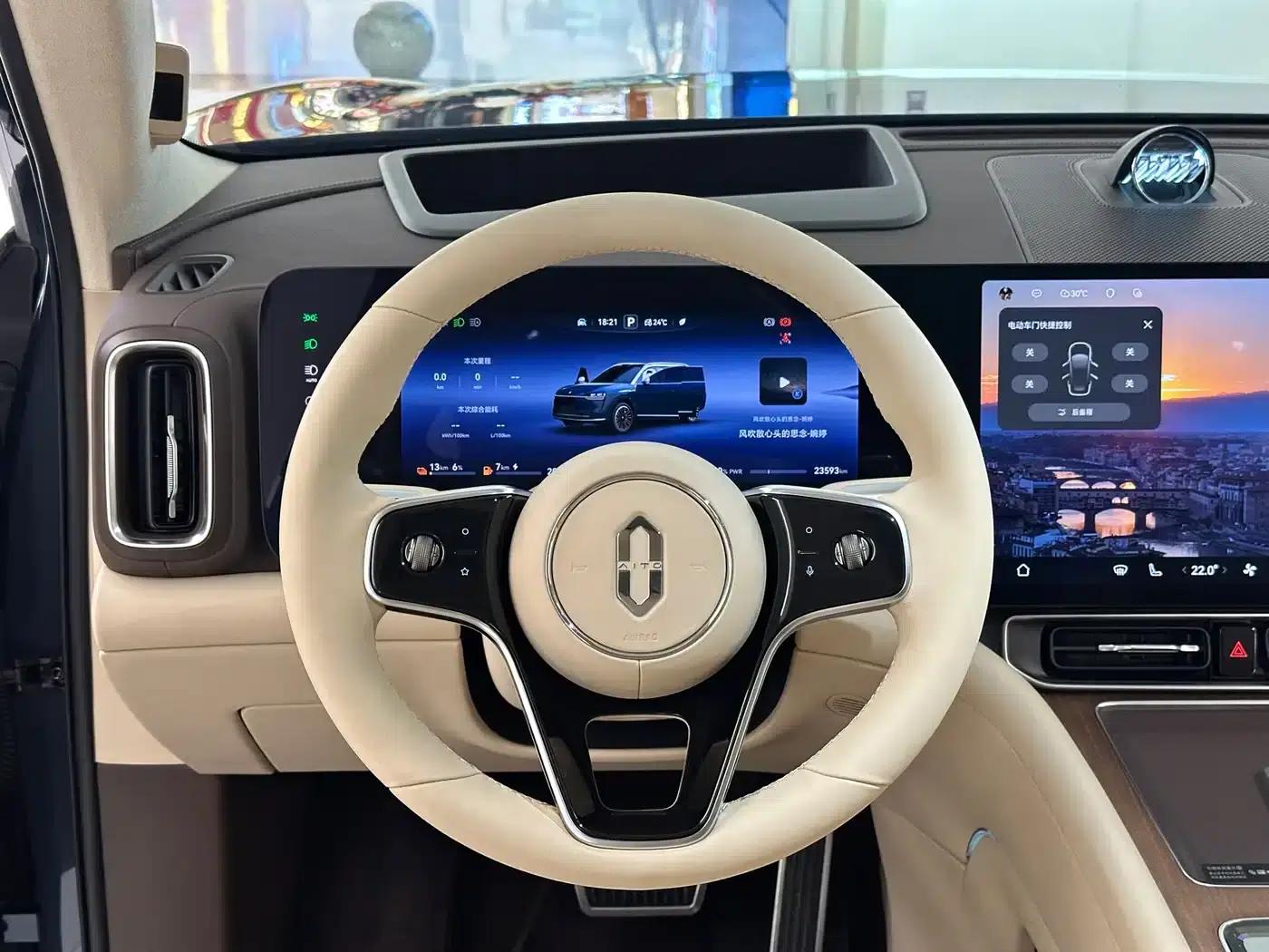 Wenjie M9 2024 Range Extended Ultra Edition 42kWh 6-Seater — миниатюра 17