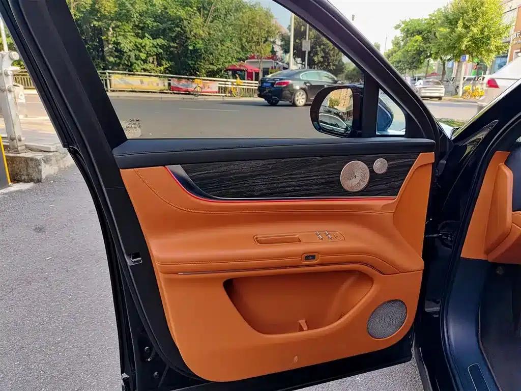 Wenjie M9 2024 Range Extended Ultra Edition 42kWh 6-Seater — миниатюра 6