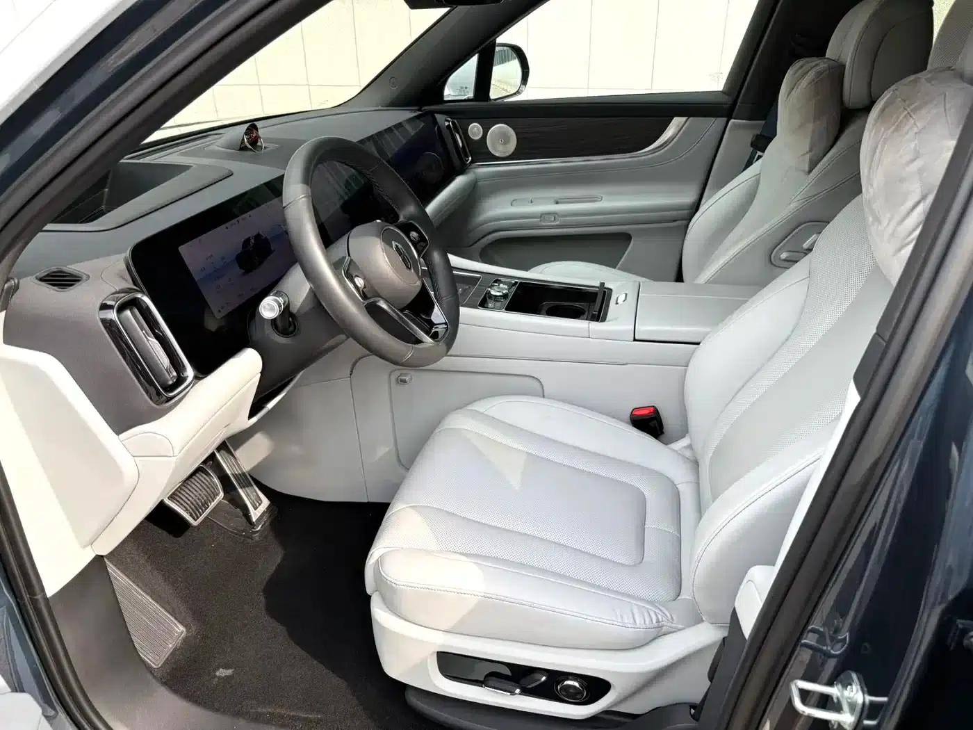 Wenjie M9 2024 Range Extended Ultra Edition 42kWh 6-Seater — миниатюра 4