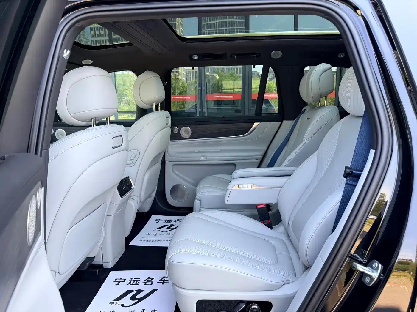 Wenjie M9 2024 Range Extended Ultra Edition 42kWh 6-Seater — миниатюра 7