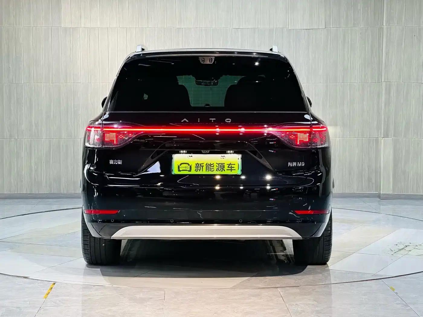 Wenjie M9 2025 Ultra Extended Range Edition 52kWh 6-Seat Version (192-line LiDAR) — миниатюра 6