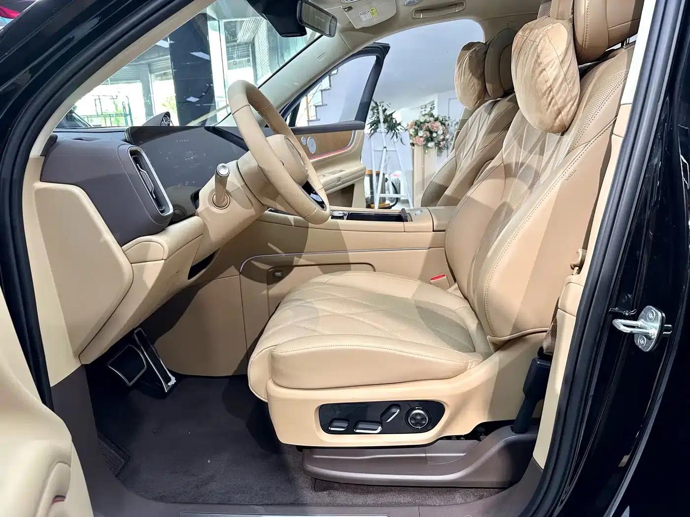 Wenjie M9 2025 Ultra Extended Range Edition 52kWh 6-Seat Version (192-line LiDAR) — миниатюра 8