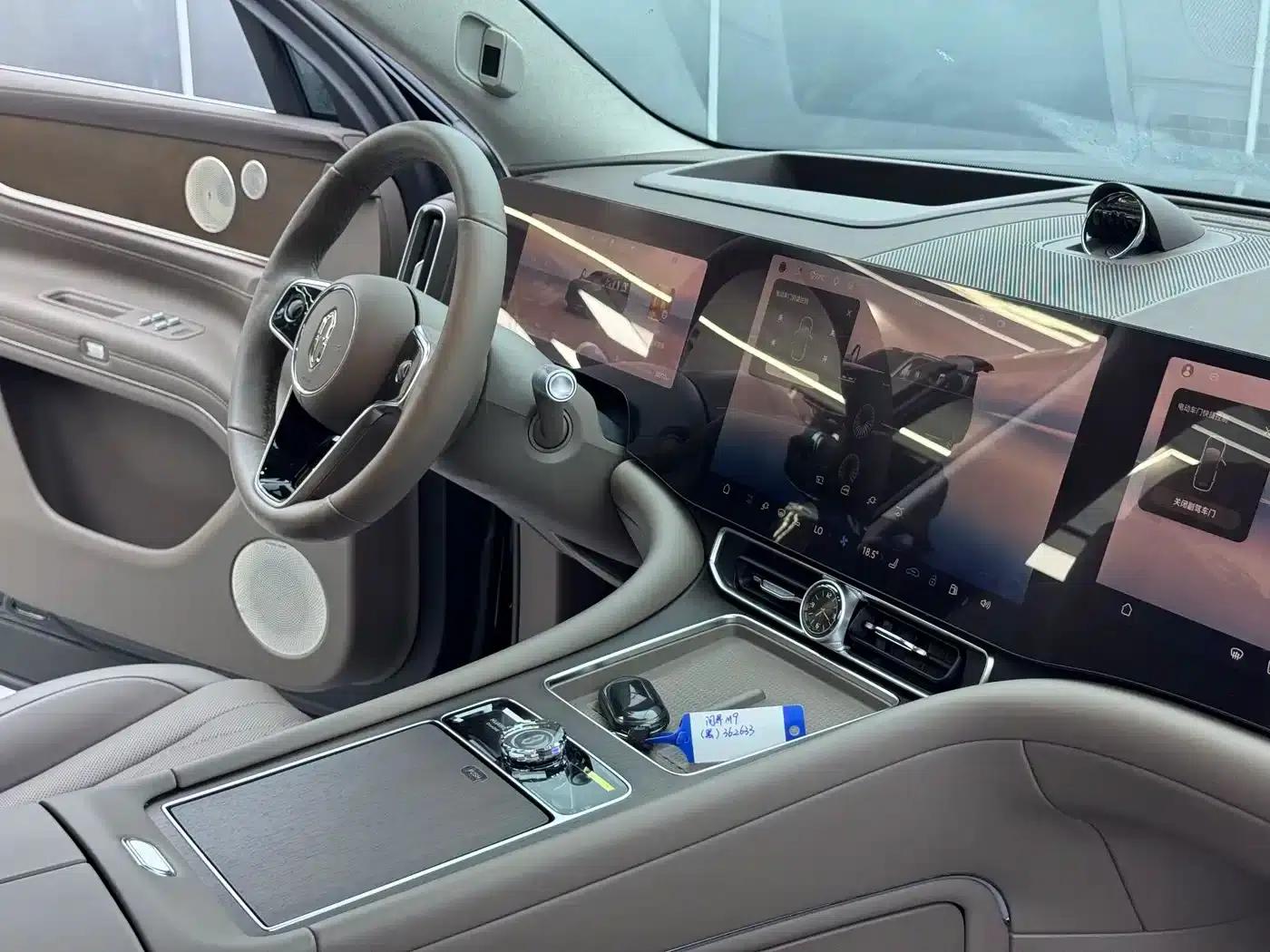 Wenjie M9 2024 Range Extended Ultra Edition 52kWh 5-Seater — миниатюра 20