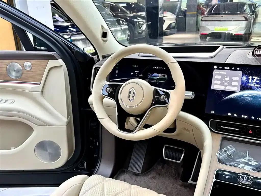 Wenjie M9 2025 Pure Electric Ultra Edition 100kWh 6-Seat Version (192-line LiDAR) — миниатюра 11