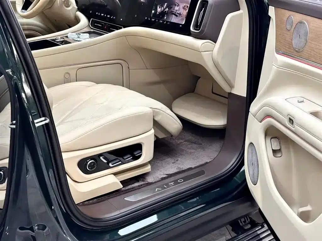Wenjie M9 2025 Pure Electric Ultra Edition 100kWh 6-Seat Version (192-line LiDAR) — миниатюра 14