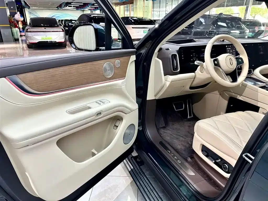 Wenjie M9 2025 Pure Electric Ultra Edition 100kWh 6-Seat Version (192-line LiDAR) — миниатюра 7