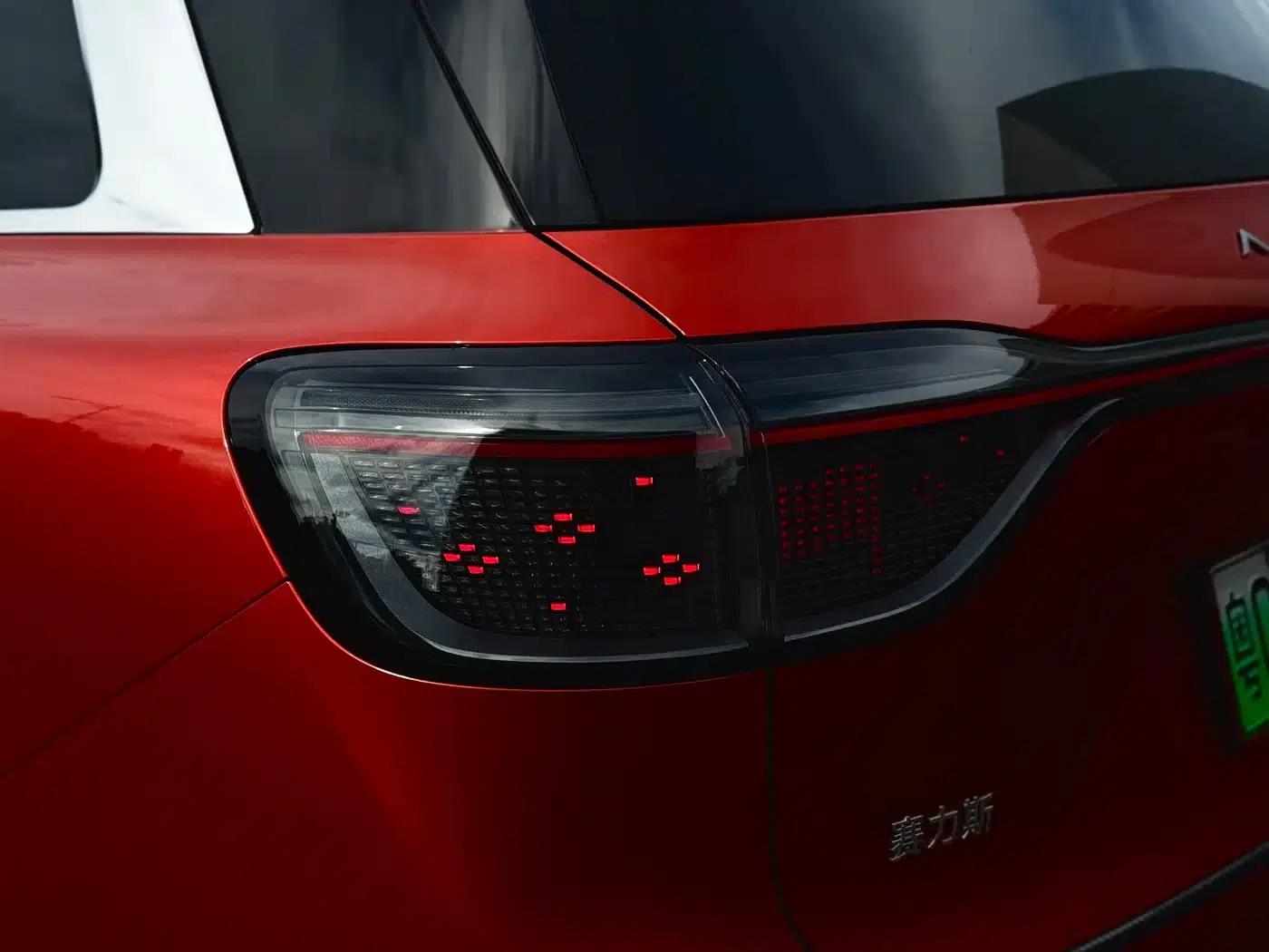 Wenjie M9 2024 Range Extended Max Edition 42kWh 6-Seater — миниатюра 8