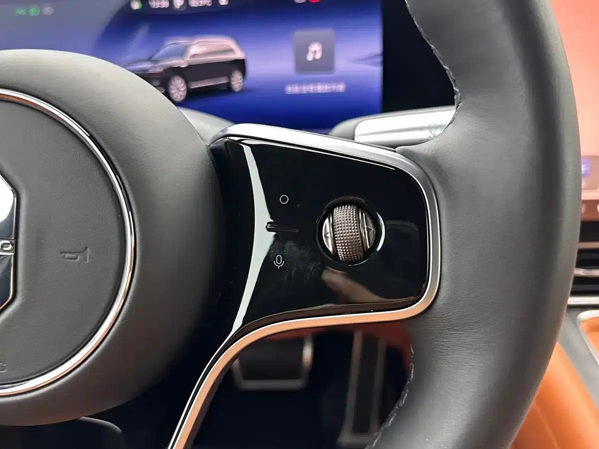Wenjie M9 2025 Extended Range Max Edition (52kWh, 6-seater, 192-line LiDAR) — миниатюра 17
