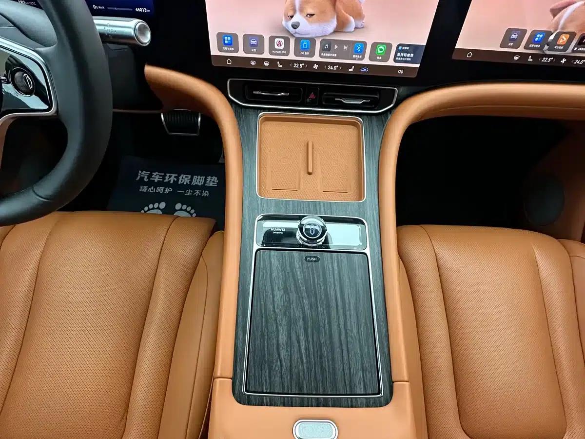 Wenjie M9 2025 Extended Range Max Edition (52kWh, 6-seater, 192-line LiDAR) — миниатюра 19