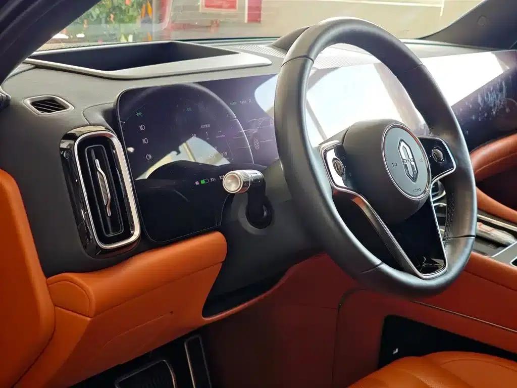 Wenjie M9 2024 Pure Electric Max Edition 100kWh 6-Seater — миниатюра 11