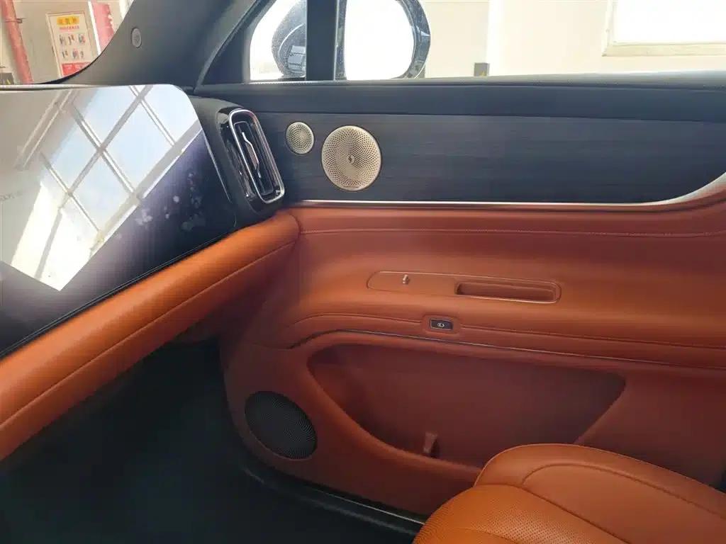 Wenjie M9 2024 Pure Electric Max Edition 100kWh 6-Seater — миниатюра 15