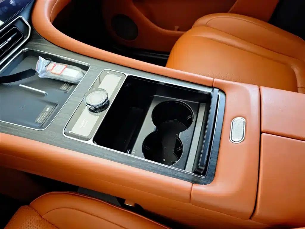 Wenjie M9 2024 Pure Electric Max Edition 100kWh 6-Seater — миниатюра 16
