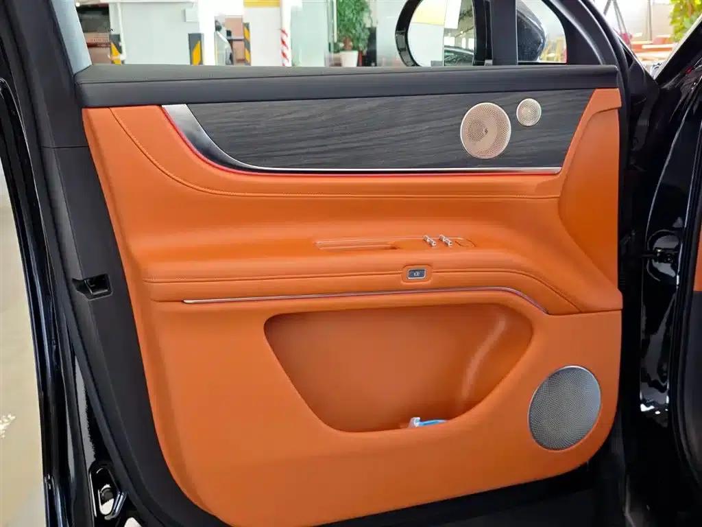 Wenjie M9 2024 Pure Electric Max Edition 100kWh 6-Seater — миниатюра 10
