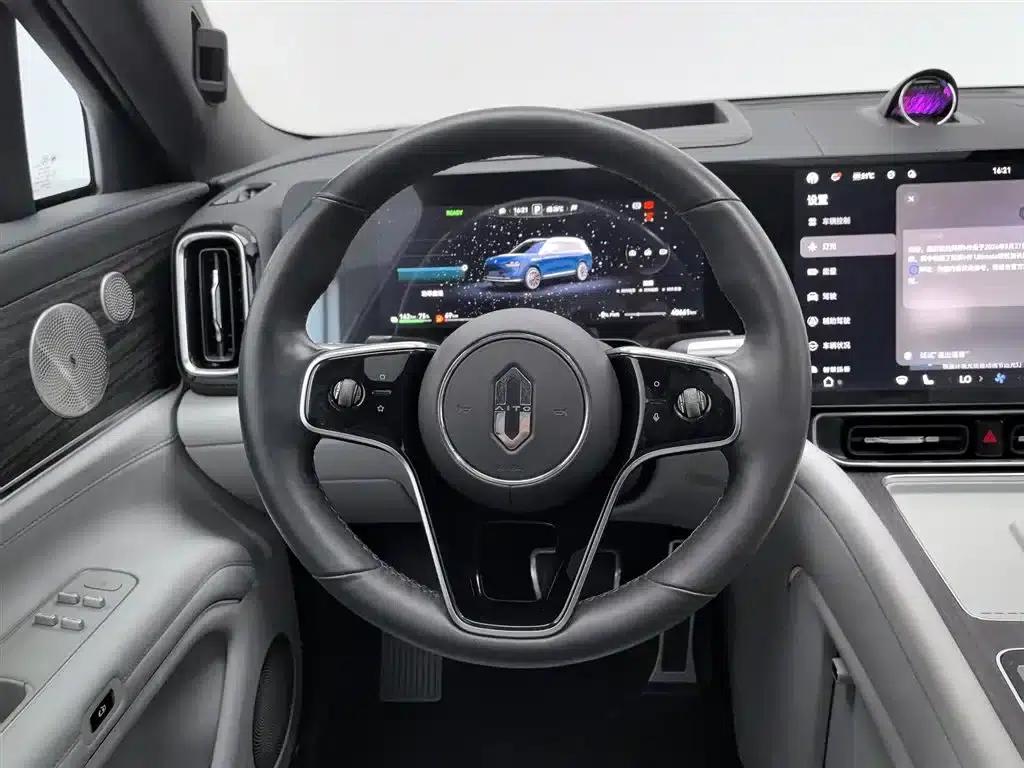 Wenjie M9 2024 Range Extended Ultra Edition 42kWh 6-Seater — миниатюра 11