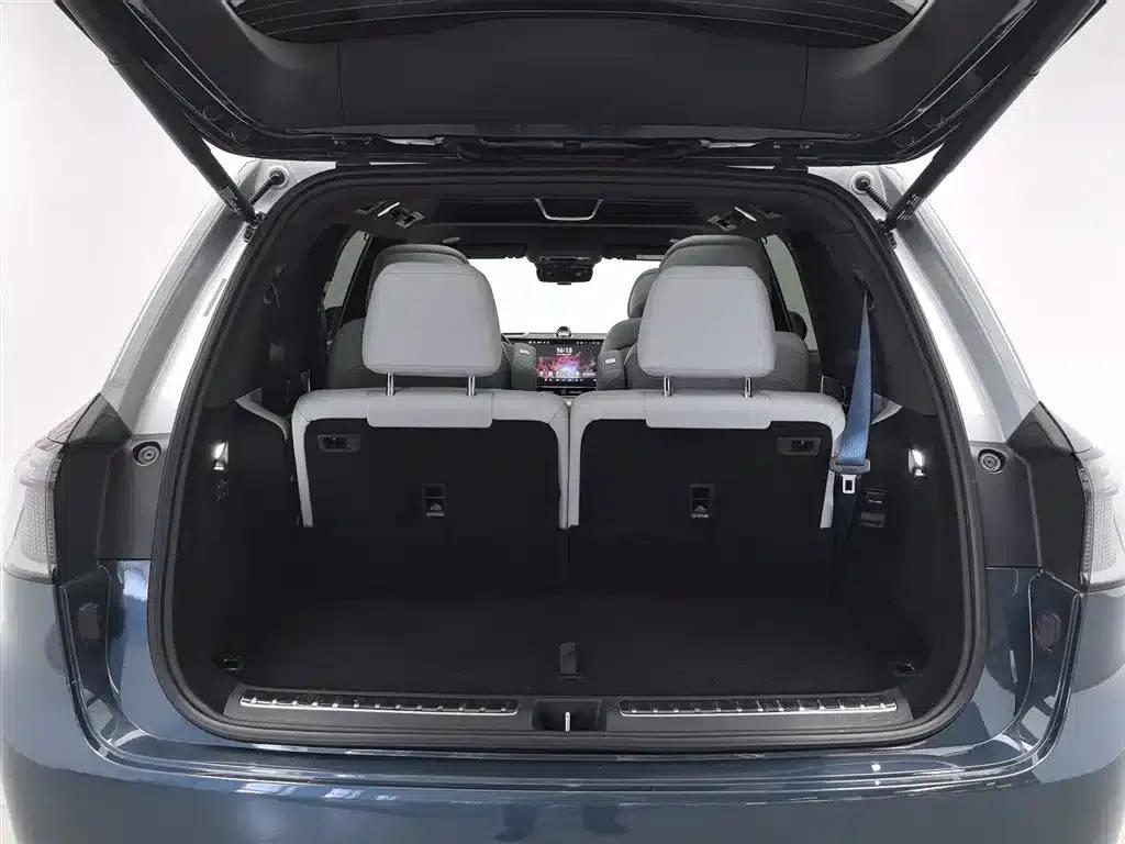 Wenjie M9 2024 Range Extended Ultra Edition 42kWh 6-Seater — миниатюра 16