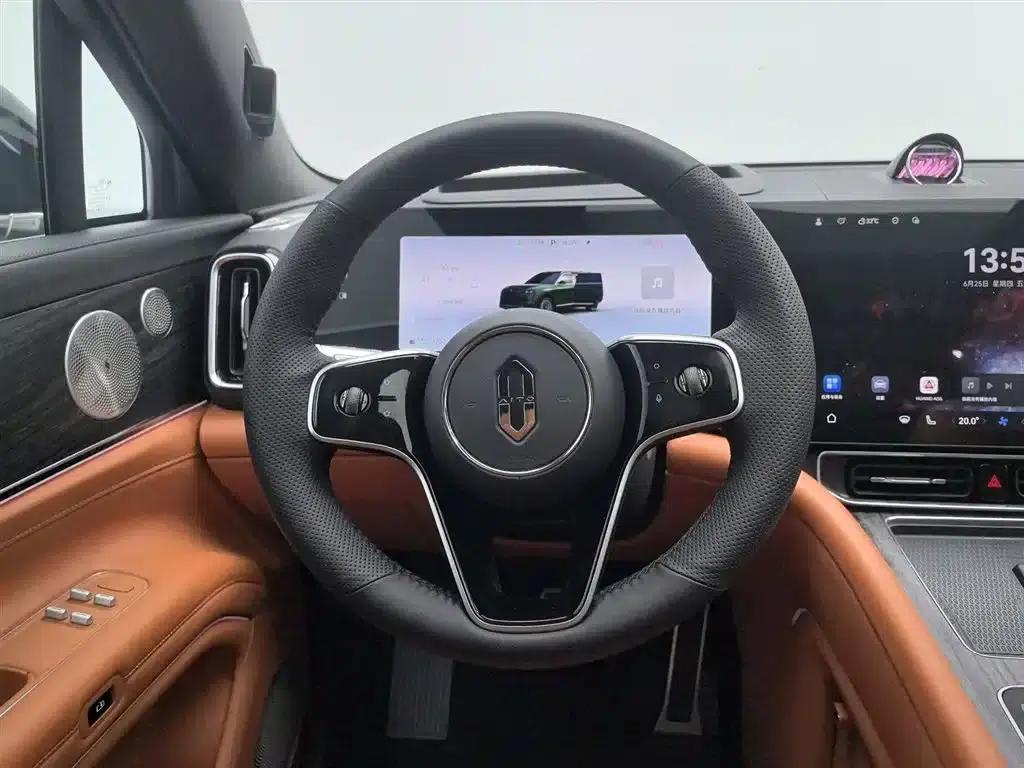 Wenjie M9 2024 Range Extended Max Edition 42kWh 5-Seater — миниатюра 11