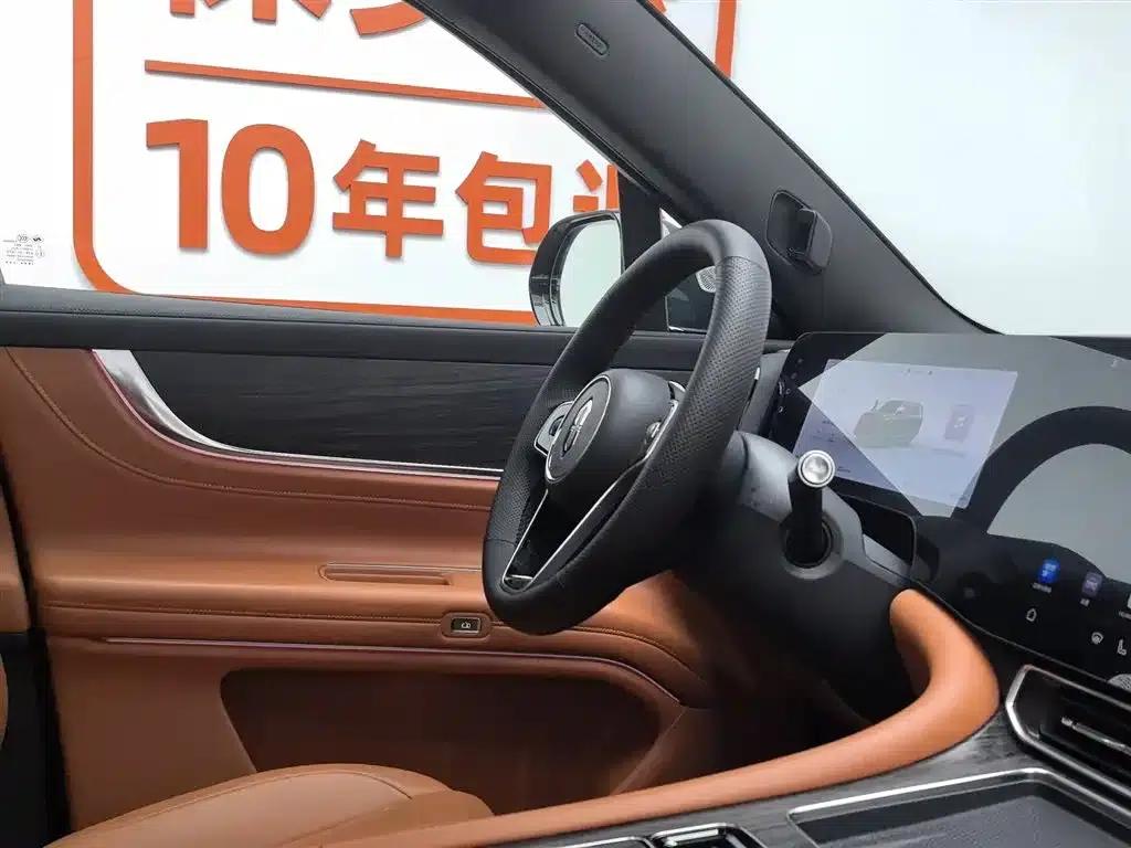 Wenjie M9 2024 Range Extended Max Edition 42kWh 5-Seater — миниатюра 22
